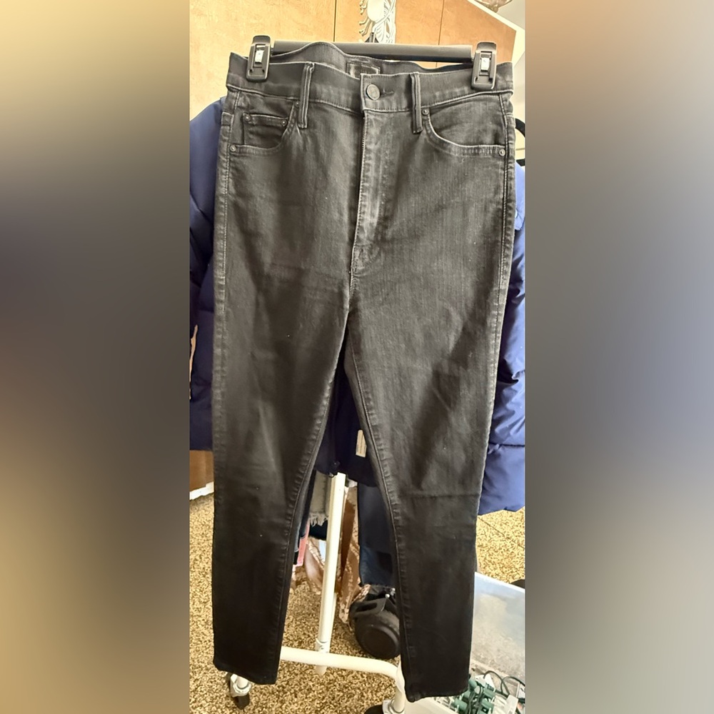 MOTHER The Sooner Ankle Black Jeans